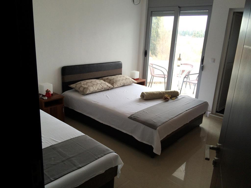 Perezaj Ii * Ulcinj