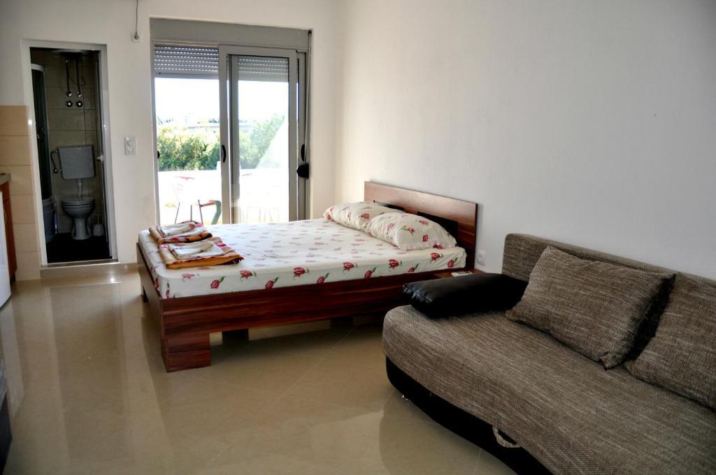 Perezaj Ii Apartment Ulcinj